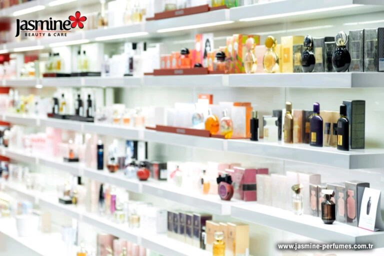 7 Customer Retention Strategies in Perfume Stores (2025)