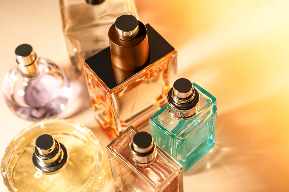 لون العطر يدل على جودته أو ثباته