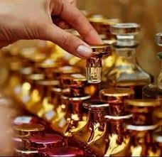 كيف تصبح وكيل شركة عطور لبيع العطور بالجملة؟