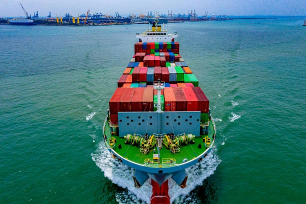 توريد عطور بالجملة إلى البحرين: كيف تبدأ مشروعك التجاري بنجاح؟ 2 خطوات استيراد العطور بالجملة من تركيا إلى البحرين