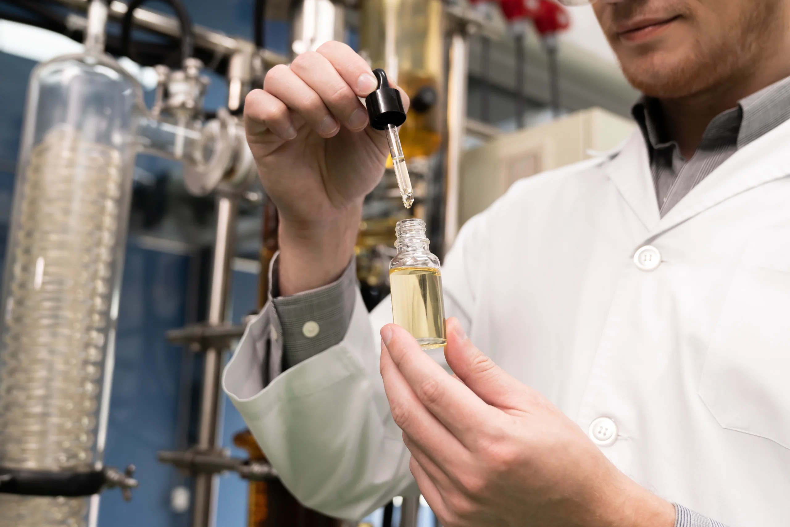 Why partner with a professional private label home fragrance factory?