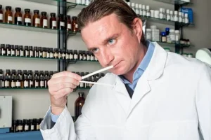 How to Scale Using Private Label Men's Perfume Wholesale Solutions?