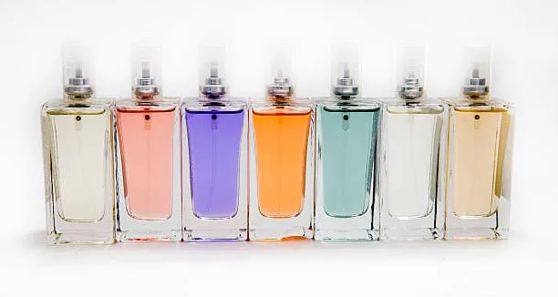 عطور جاهزة للتوسيم: خيارك الأسرع للتوسع في سوق العطور